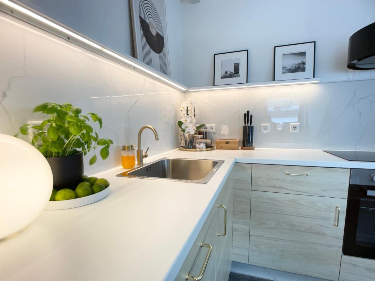 M-Style 04 Apartment Mit Balkon Und Gasgrill, 24H Self-Check-In, Free Parking, Netflix Nuremberg Exterior photo